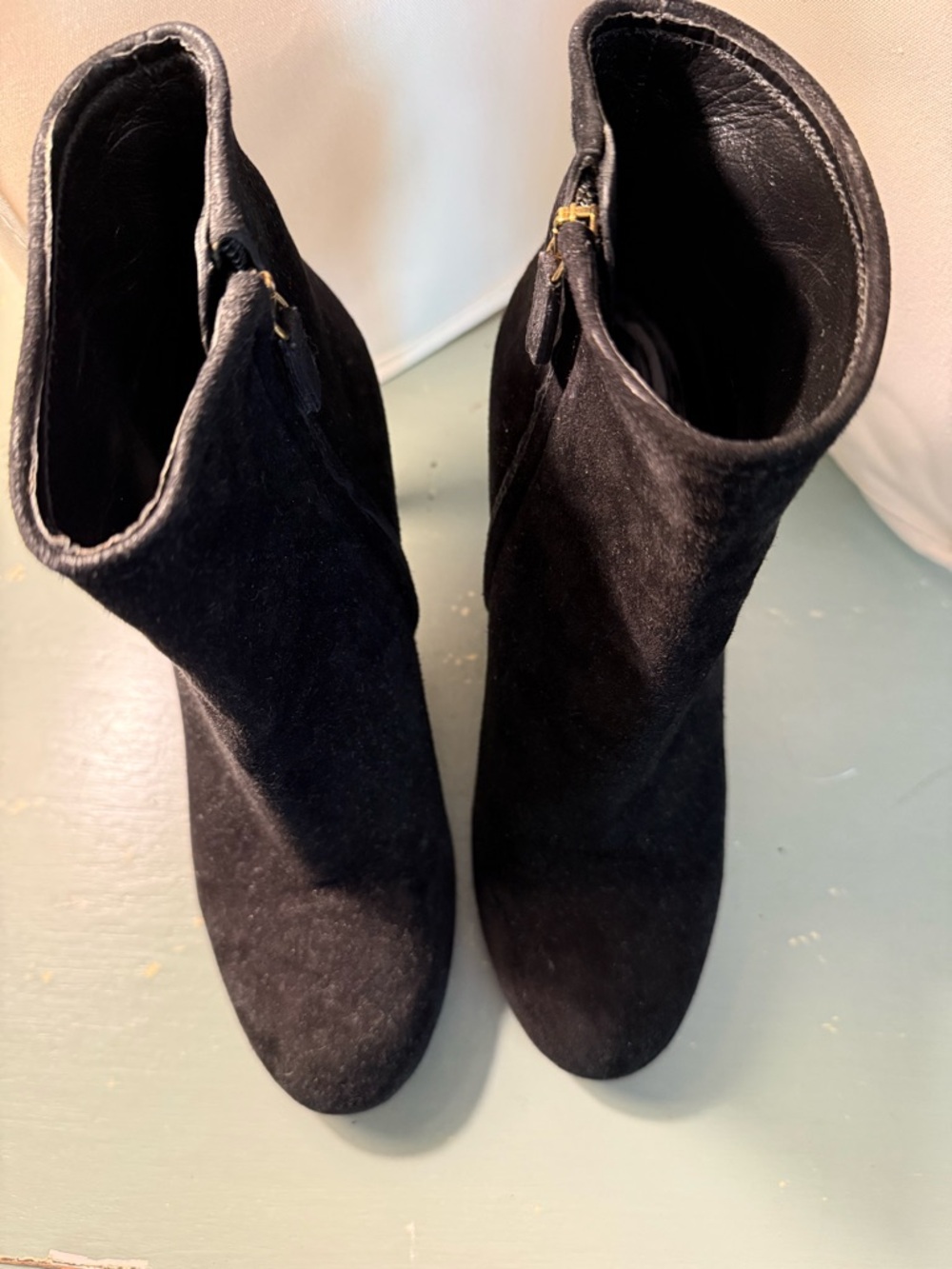 Black Suede Women's Gucci Ankle Boot with Side Zip - Picture 4 of 6